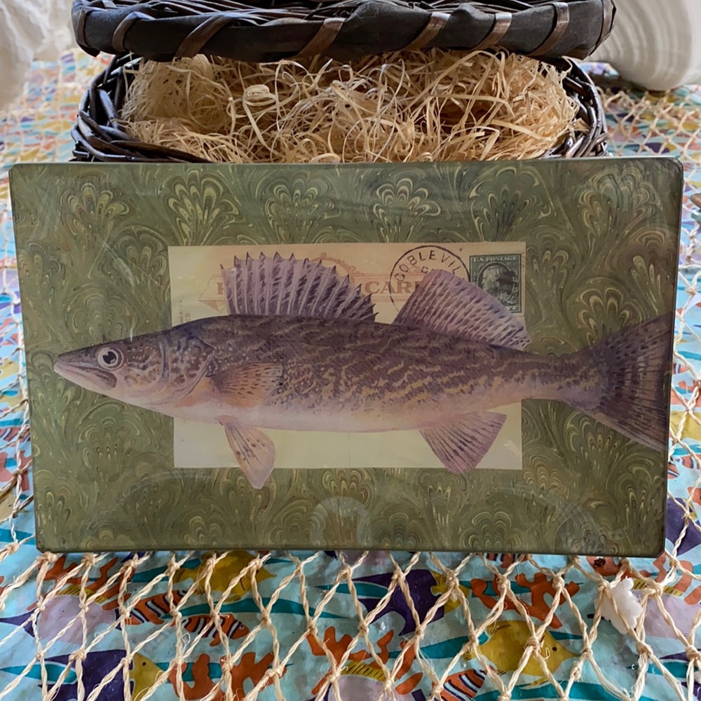 Decorative plate with Walleye” fish